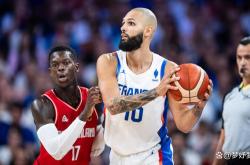 爱游戏下载-法国后卫在比赛中表现稳定，得到主帅赞许的简单介绍