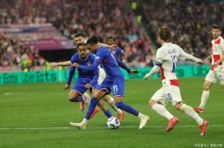 AYX官方直播-包含摩纳哥队逆转获得胜利，稳固法甲第四名位置的词条