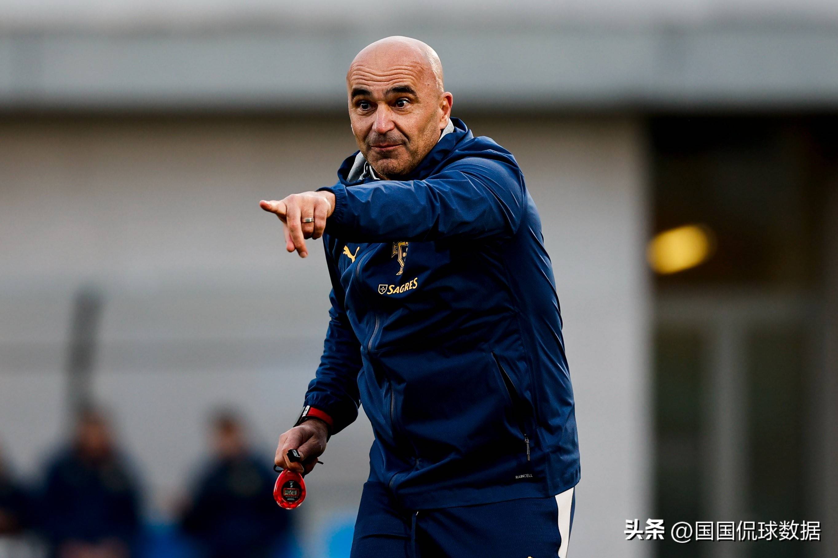 包含欧国联决赛战术分析：强队备战展望的词条