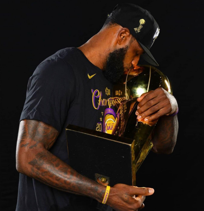 意大利蒙特利-大胜英格兰，胜利荣归湖人压权的简单介绍