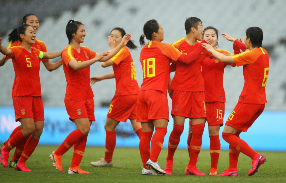 广东建业女足开门红，领跑积分榜的简单介绍