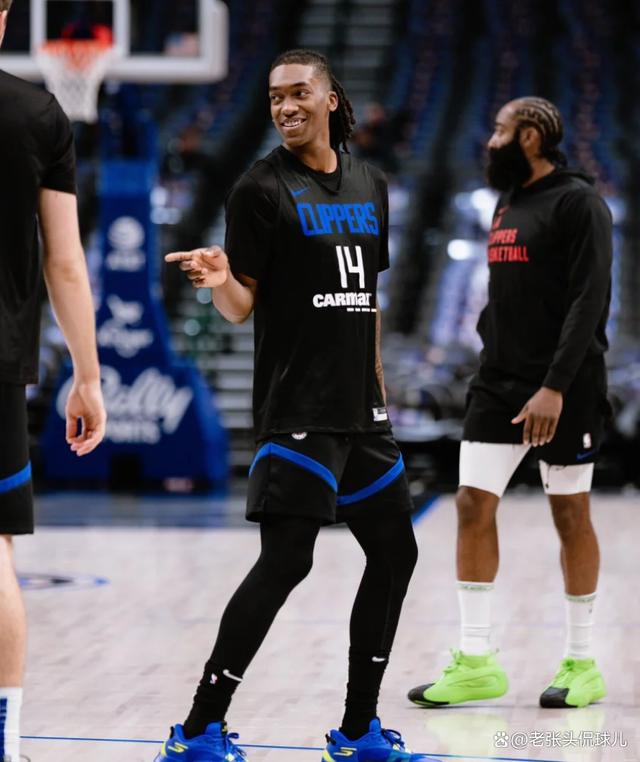 尤文图斯队员在社交媒体分享训练日常，球迷热议的简单介绍