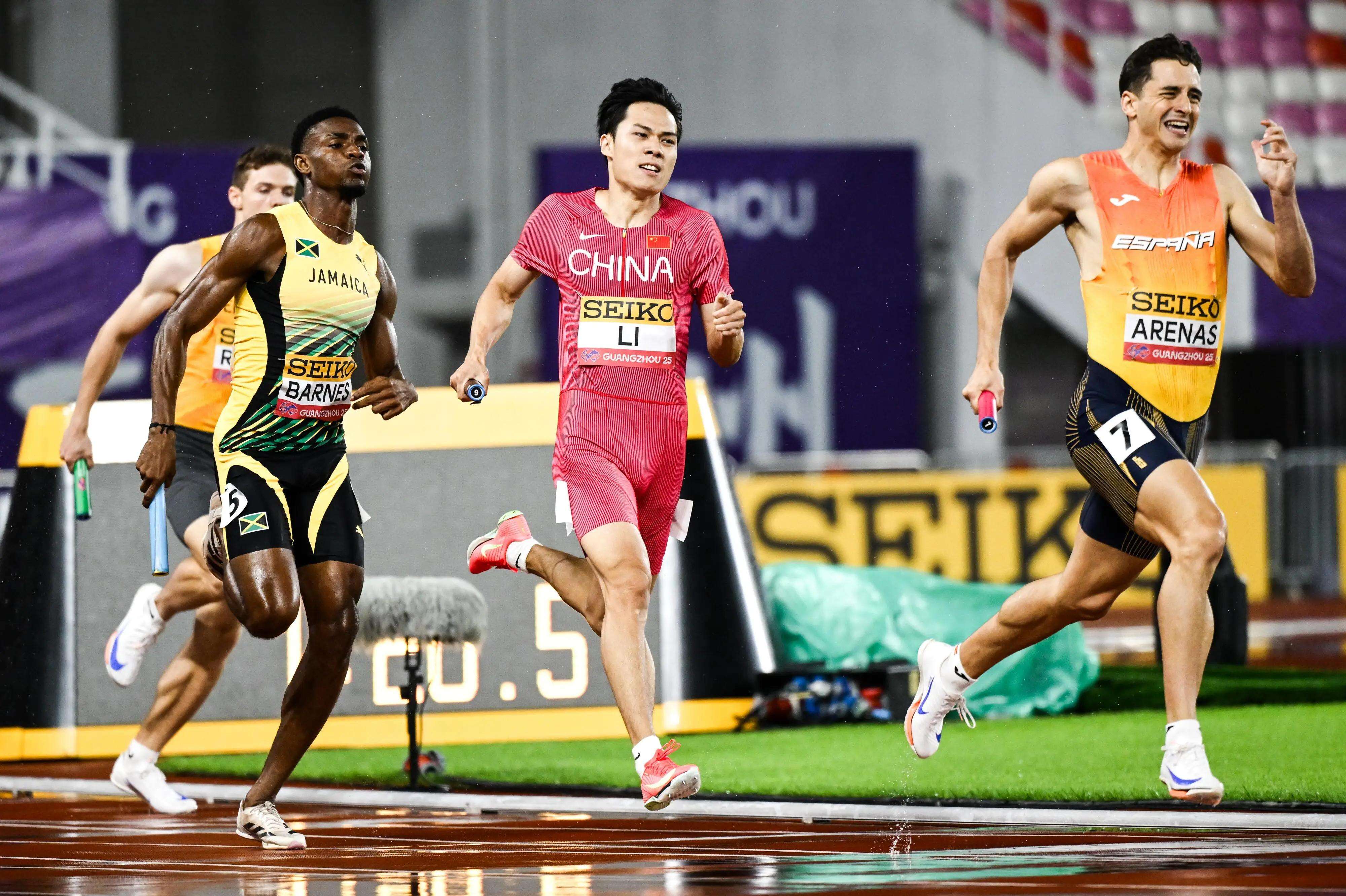 德国射击运动员表现出众，取得多场胜利的简单介绍