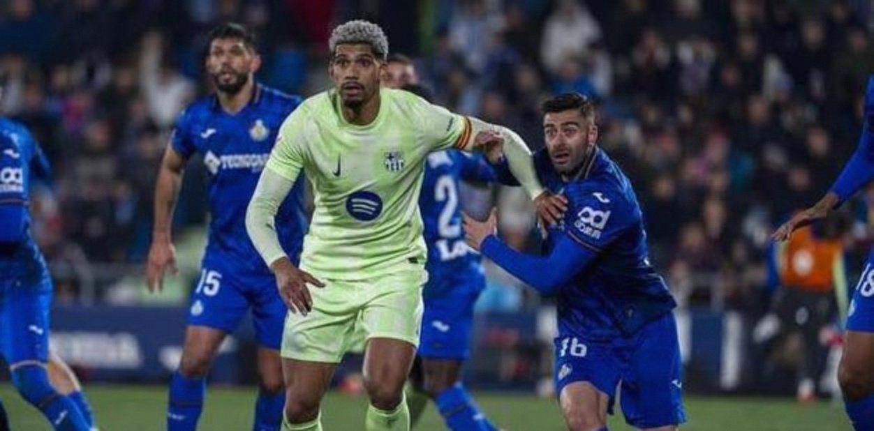 意甲劲旅战胜多特，挺进欧冠四