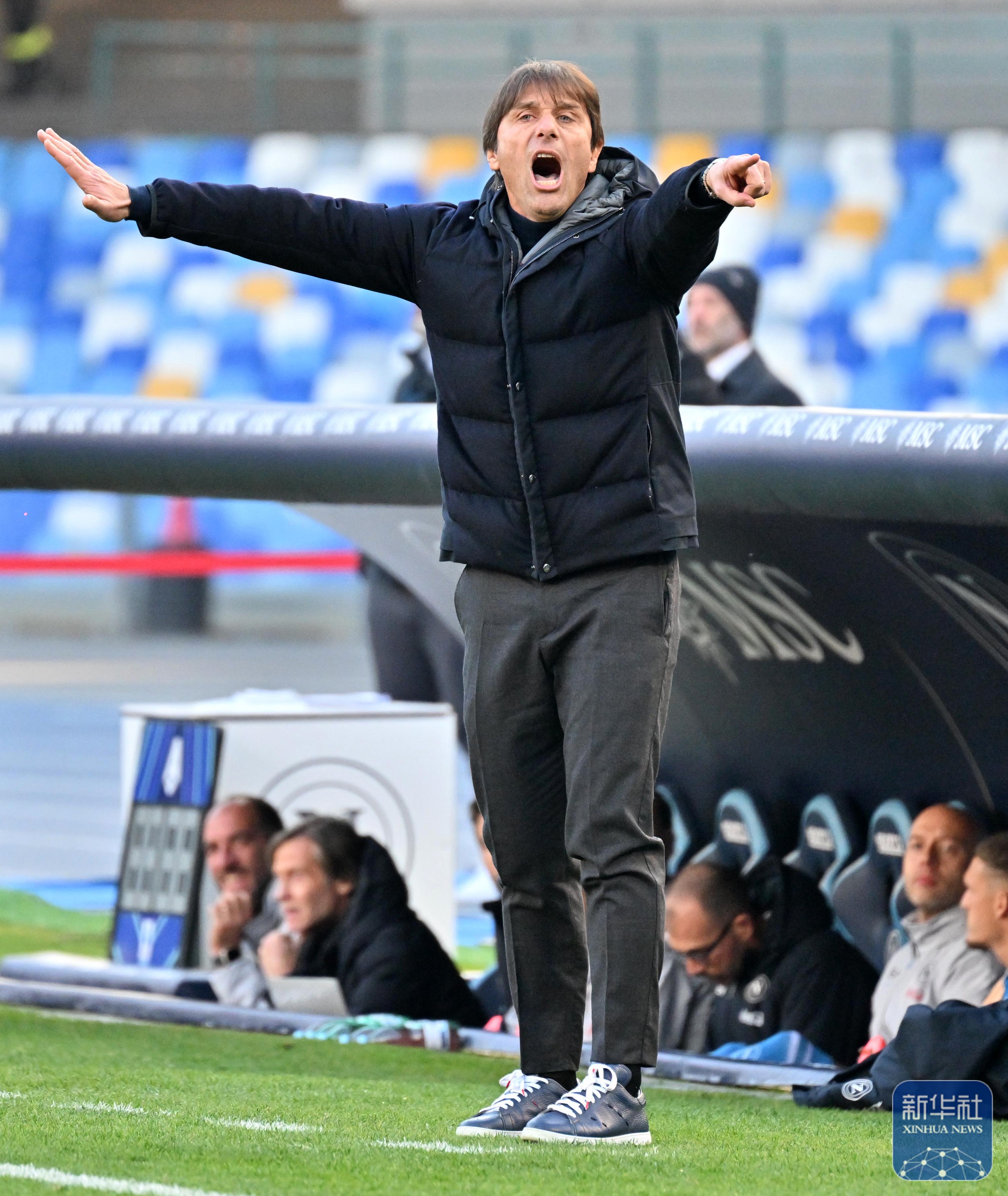 那不勒斯胜出热那亚,气势如虹 那不勒斯胜出热那亚,气势如虹