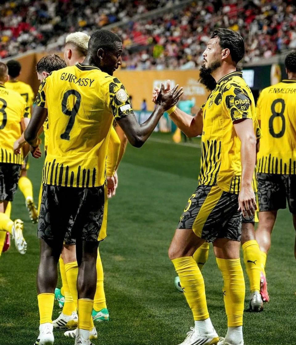 巴黎战胜拜仁,成功晋级欧冠决赛 巴黎战胜拜仁,成功晋级欧冠决赛