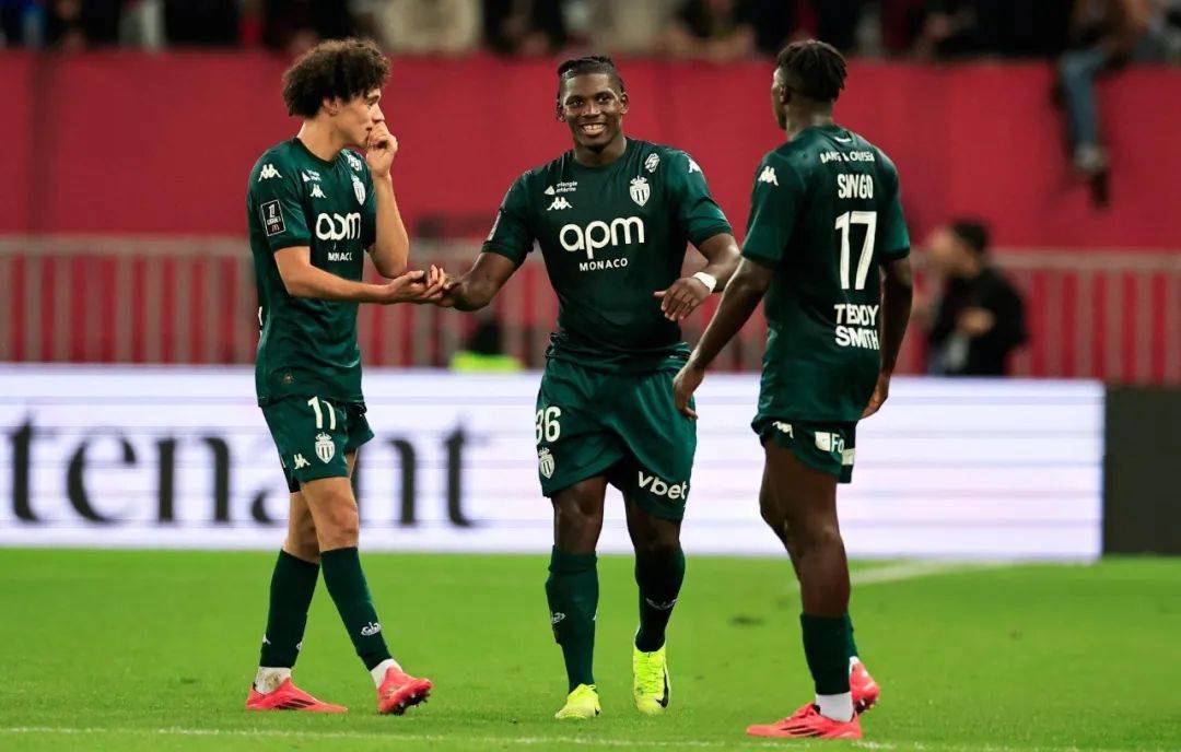 法甲豪门交锋，马赛对阵里昂