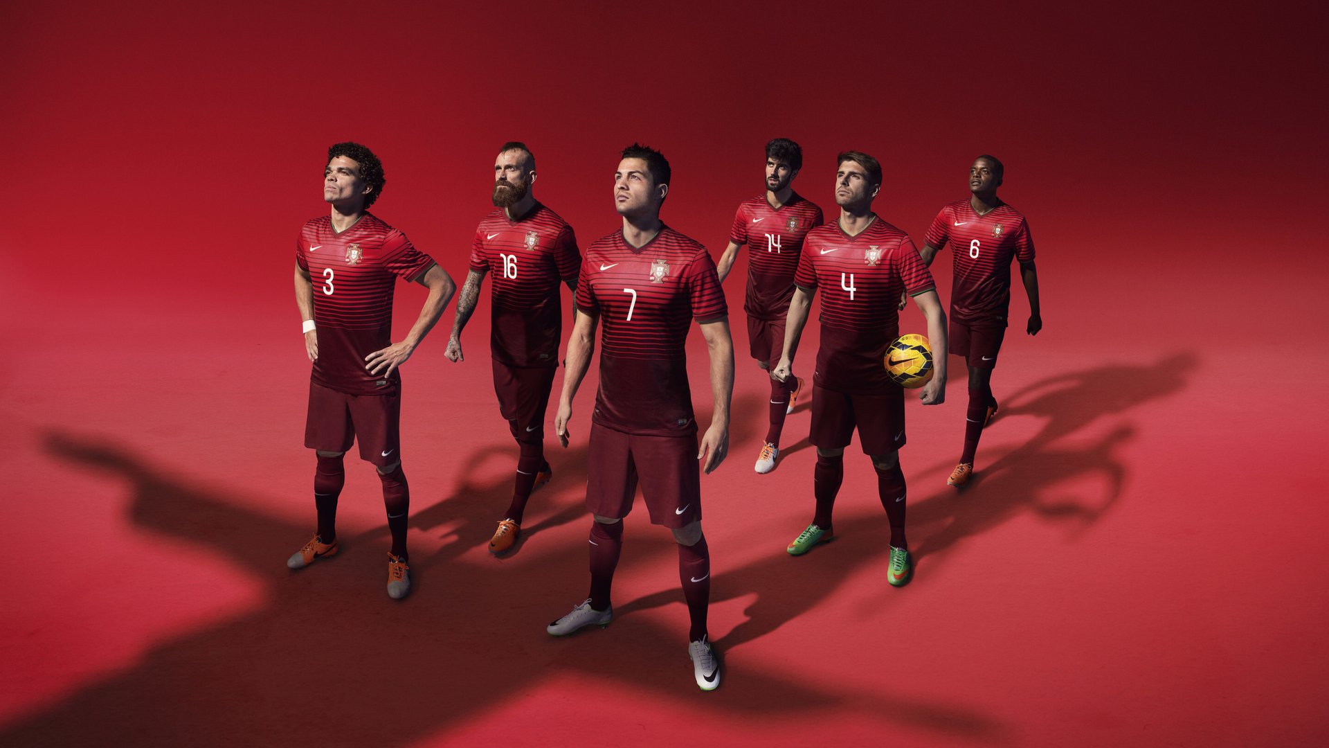 卡塔尔战术压制哥斯达黎加，弗拉霍维奇攻防两端统治全场