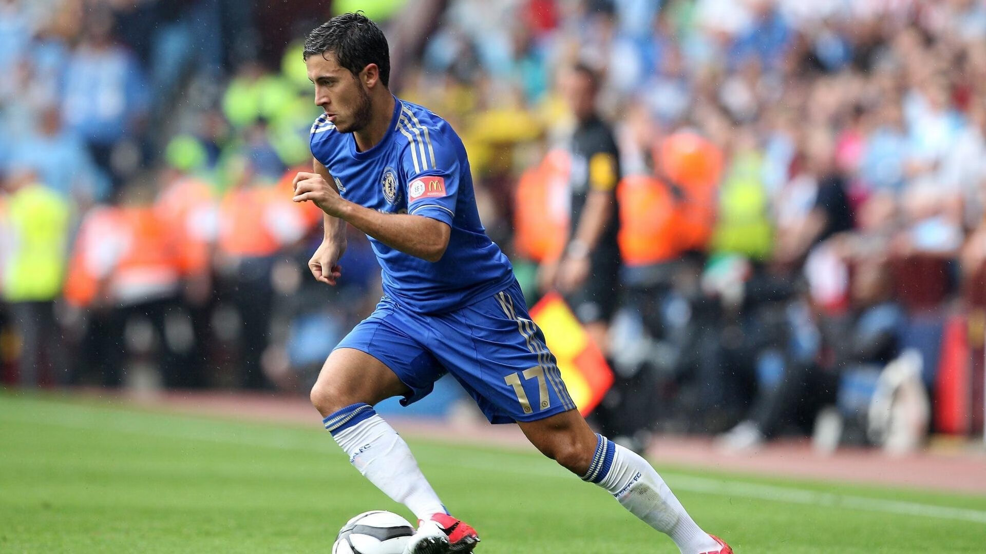 从玻利维亚高原到欧洲之巅，努涅斯如何在欧冠关键战复刻马赛突围精神